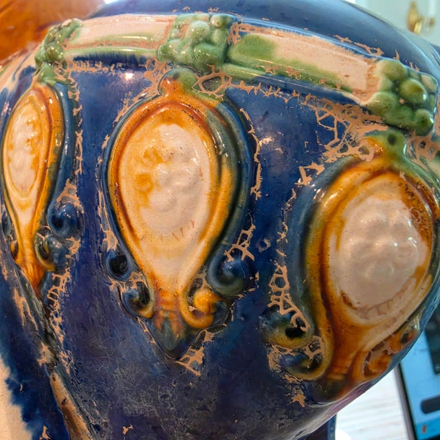 1970s Beijing Niren Zhang Tang Style Cobalt Sancai Glazed Horse & Rider Figurine - 17" For Sale - Image 5 of 16