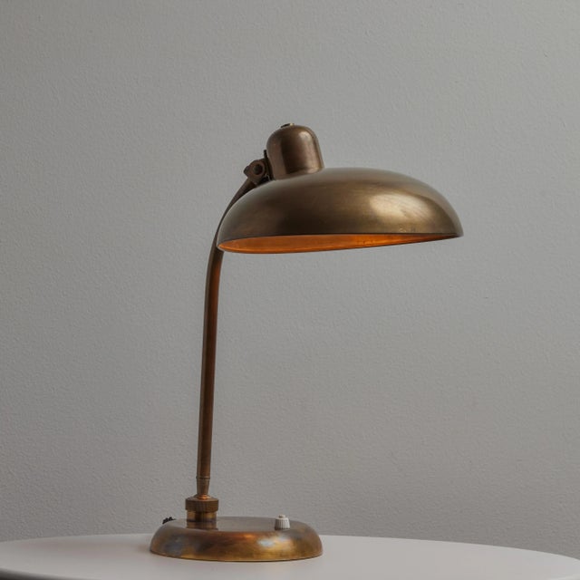 1940s Giovanni Michelucci Patinated Brass Ministerial Table Lamp for Lariolux For Sale - Image 11 of 12
