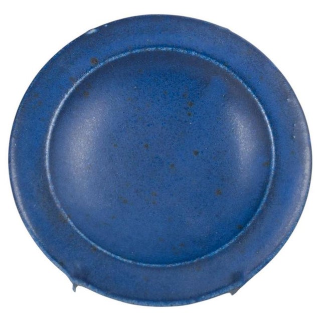 2000 - 2009 Small Mid-Century Stoneware Deep Blue Glazed Dish from Saxbo, Denmark For Sale - Image 5 of 5