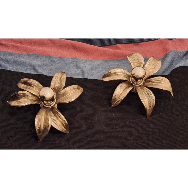 Mid-Century Organically-Shaped Brass Wall or Ceiling Lights, 1970s, Set of 2 For Sale - Image 6 of 12