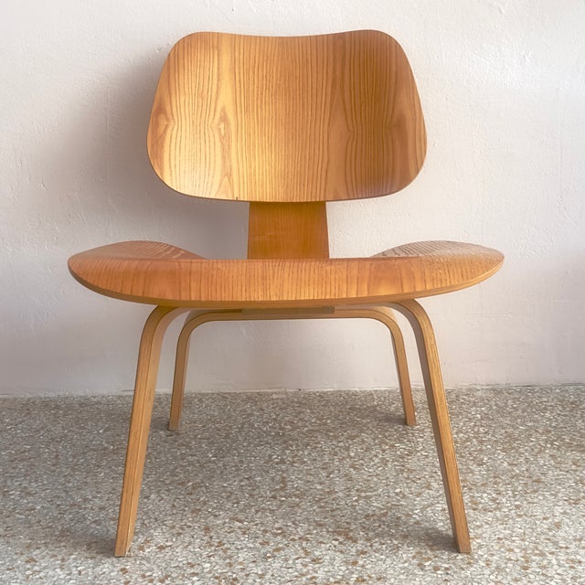 Herman Miller Authentic LCW Chair by Charles Eames for Herman Miller, Circa 1960s For Sale - Image 4 of 16