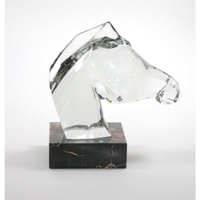 Hand-Carved Rock Crystal Equo Case Horse Head / Marble Base Sculpture For Sale In New York - Image 6 of 12