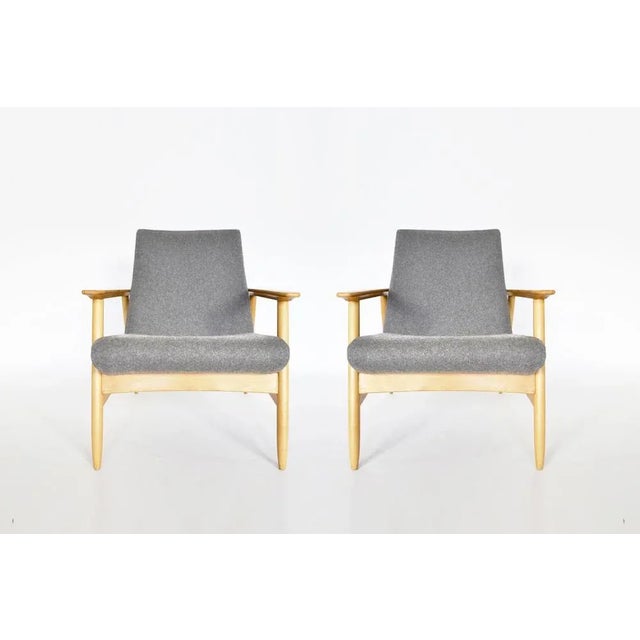 Gray Set of Vintage Felt & Beech Ąžuolas Armchairs by Valerija Ema Cukermanienė for Vilniaus Baldų Kombinatas, 1960s For Sale - Image 8 of 8