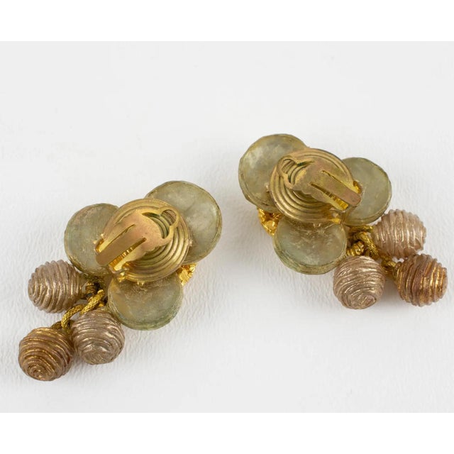 1980s Monique Vedie, Line Vautrin School Golden Talosel Resin Clip Earrings For Sale - Image 5 of 9
