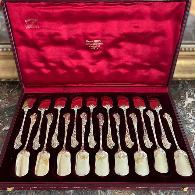 Ice Cream Spoons in Sterling Silver and Vermeil from Odiot, France, 19th Century, Set of 18 For Sale - Image 14 of 18