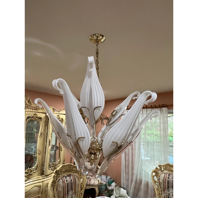 White 1970 Murano Glass Leaf Chandelier, Made in Italy For Sale - Image 8 of 11