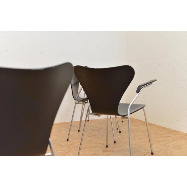 Model 3207 Chair by Arne Jacobsen for Fritz Hansen, 1955 For Sale - Image 11 of 13