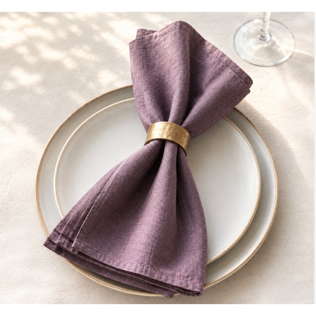 Bring an understated European elegance to the table with this brand-new set of 12 Libeco Belgian Linen napkins, crafted in...