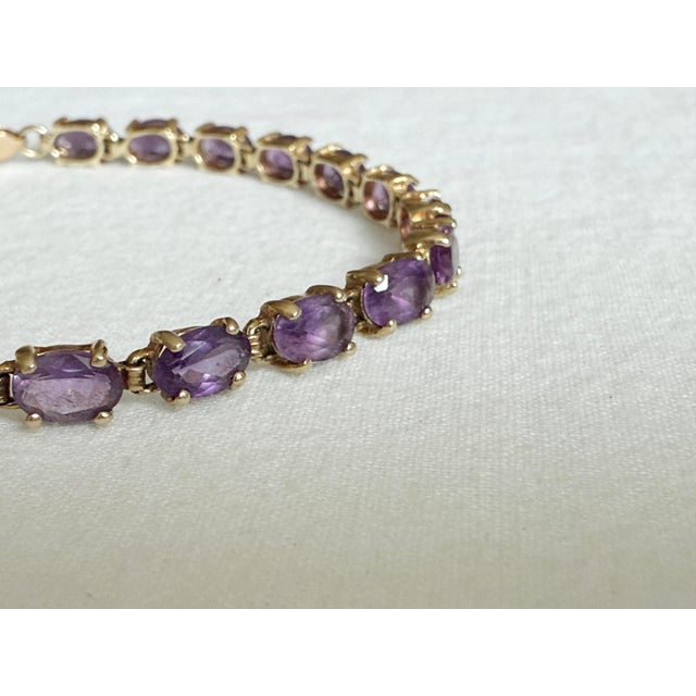 Contemporary Vintage 1980s 10k Yellow Gold Amethyst Tennis Bracelet For Sale - Image 3 of 8