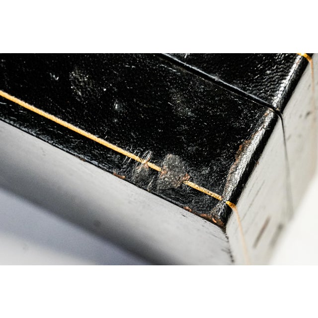 Nice Mid Century Vintage Italian Black Leather Gold Border Jewelry Trinket Box For Sale - Image 15 of 18
