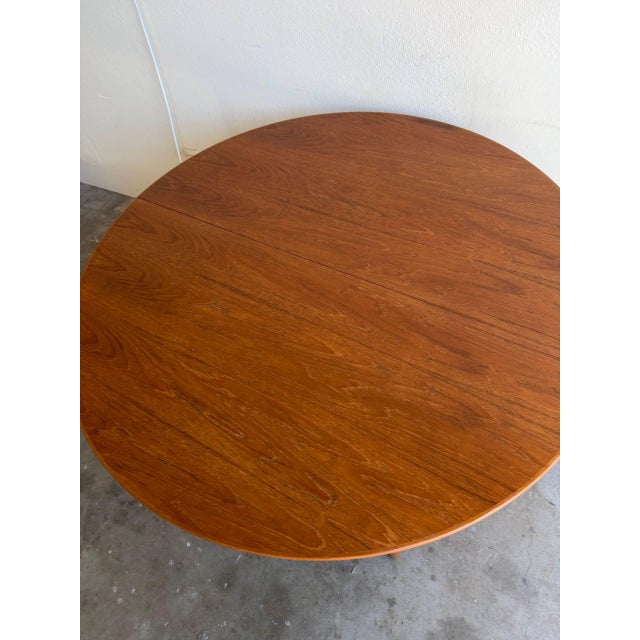 1960s Vintage Danish Teak Round Dining Table by Skovmand & Andersen MCM 1960s For Sale - Image 5 of 10