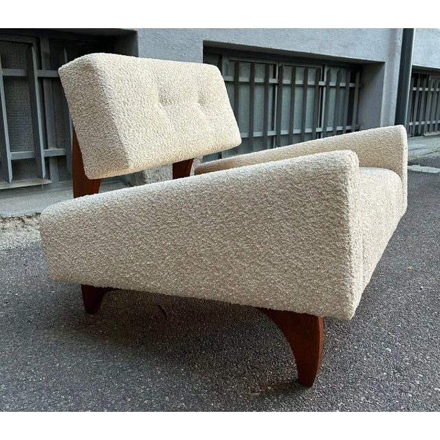 Set of Square Armchairs with Wooden Base and White Bouclé Fabric, 2000s For Sale - Image 4 of 7