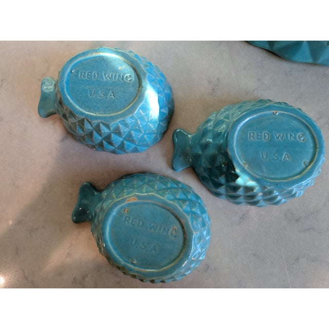 Ceramic 1950s Red Wing Pottery Aqua Turquoise Pineapple Large Serving Dish and 3 Small Serving Bowls For Sale - Image 7 of 10