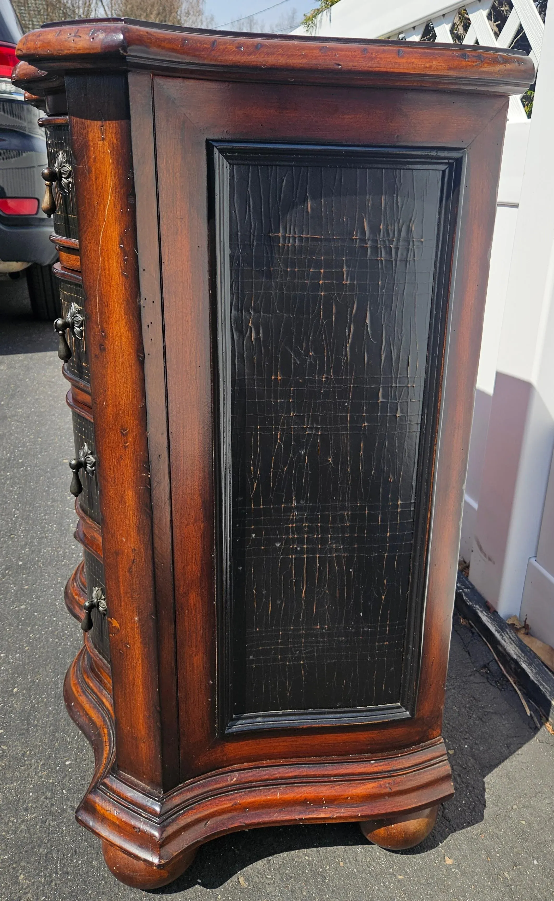 1990s Ethan Allen Lucca Serpentine Chest of Drawers Dresser Night