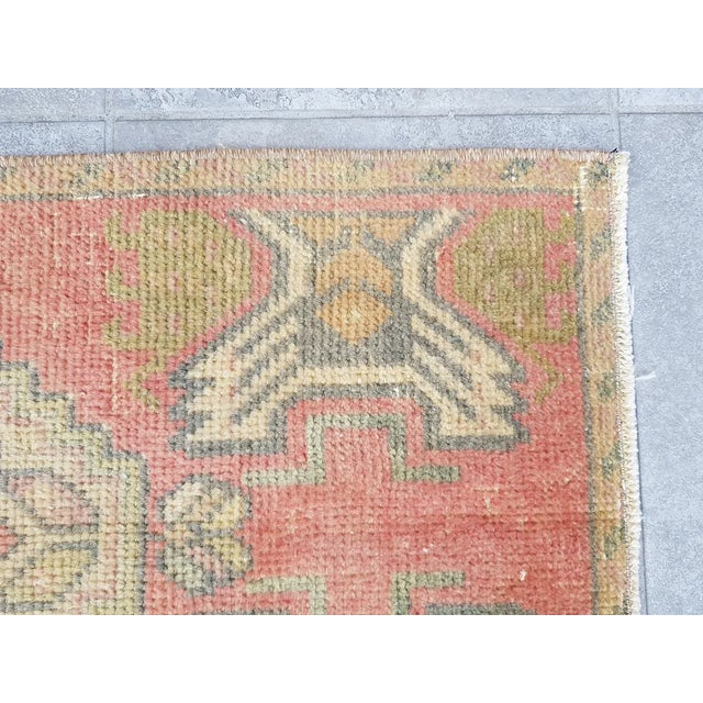 1950s Hand Knotted Turkish Rug For Sale - Image 9 of 9