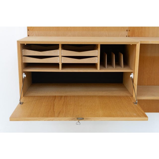 1960s Danish Modern Two-Bay Modular Oak Wall Unit by Poul Cadovius for Cado, 1960s For Sale - Image 5 of 18