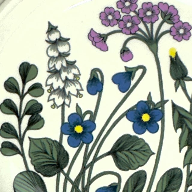 Vintage Arabia Finland "Flora" Stoneware Platter Designed by Esteri Tomula & Ulla Procopé (1979–1981) Mid-Century Scandinavian Design For Sale - Image 9 of 13