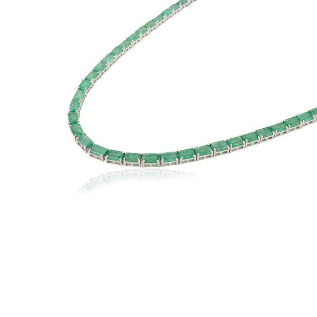 Green 33.44ct Natural Emerald Tennis Necklace in 925 Silver for Her For Sale - Image 8 of 13