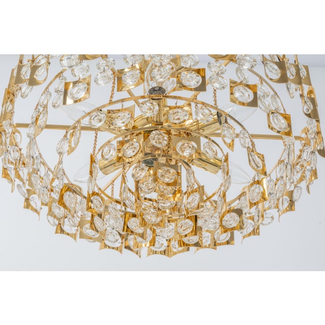 Large Gilt Brass and Crystal Glass Chandelier attributed to Palwa, Germany, 1960s For Sale - Image 4 of 17