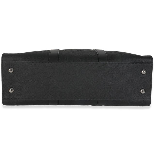 Black Monogram Embossed Taurillon Sac Plat 24H For Sale In New York - Image 6 of 9
