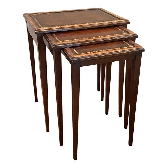 Edwardian Style Nesting Tables by Hekman - Set of 3 For Sale