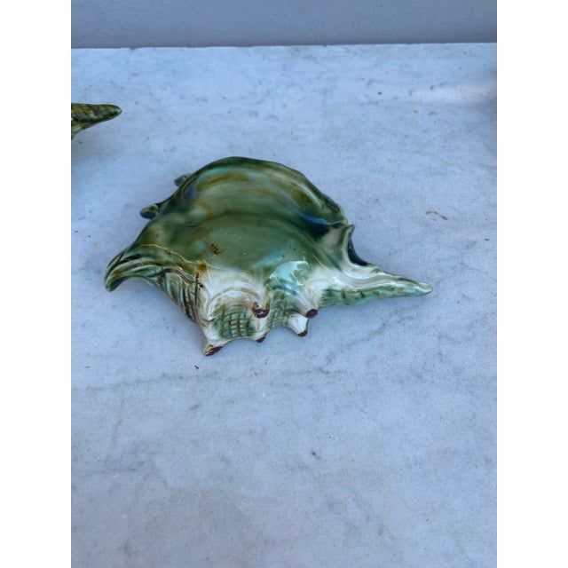 1950s Pair of French Mid-Century Majolica Shell Catchall For Sale - Image 5 of 7