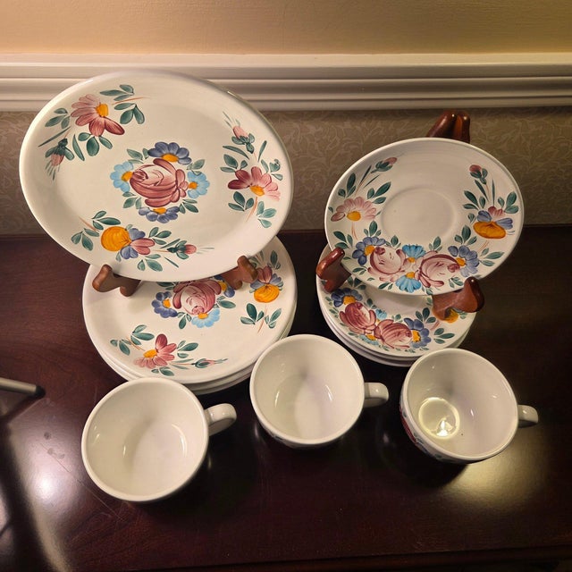 Folk Art Vintage Varoslodi Majolica Hungary Hand-Painted Folk Art Set - 11 Piece For Sale - Image 3 of 15