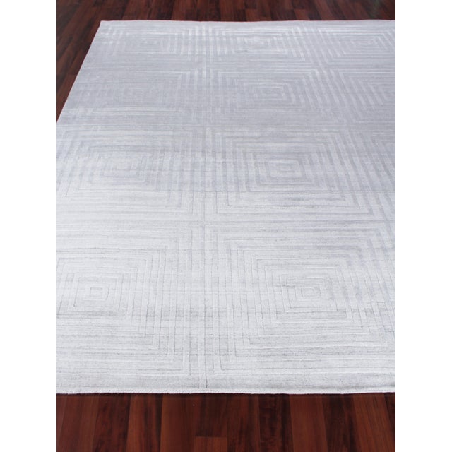 Exquisite Rugs, Chesterfield, Hand Loom, Bamboo Silk, Ivory (12'x15') Area Rug For Sale - Image 4 of 9