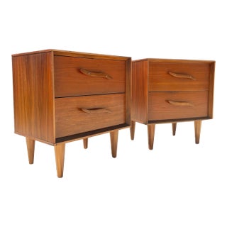 Mid-Century Modern Pair of Nightstands | by Unagusta For Sale