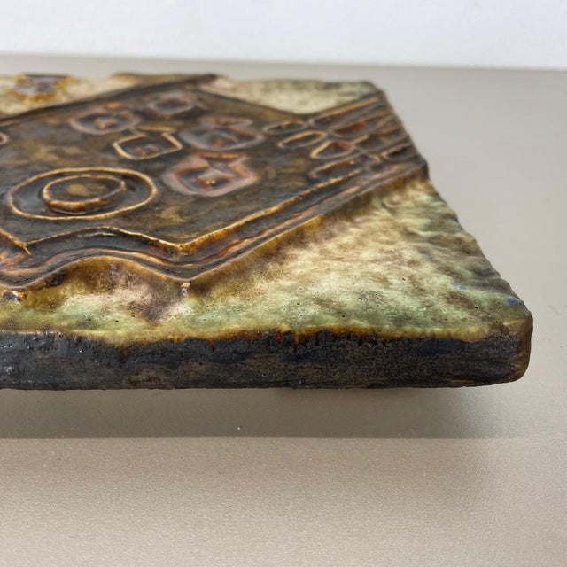 Modernist West German Ceramic Wall Plate attributed to Helmut Schäffenacker, 1960s For Sale - Image 9 of 18