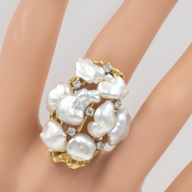 Vintage CELLINO Diamond Baroque Pearl cocktail ring with 6 Diamonds (G-H color / VS clarity) among 8 Baroque pearls in 18K...