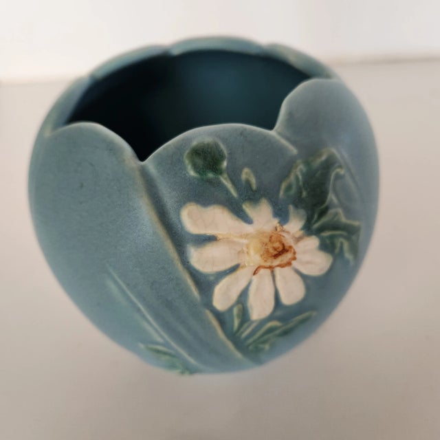 Blue 1960s Weller Pottery Blue Daisy Art Vase For Sale - Image 8 of 8