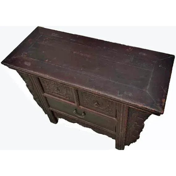 1900 - 1909 Early 20th Century Reddish Brown Antique Chinese Table with Three Drawers For Sale - Image 5 of 10
