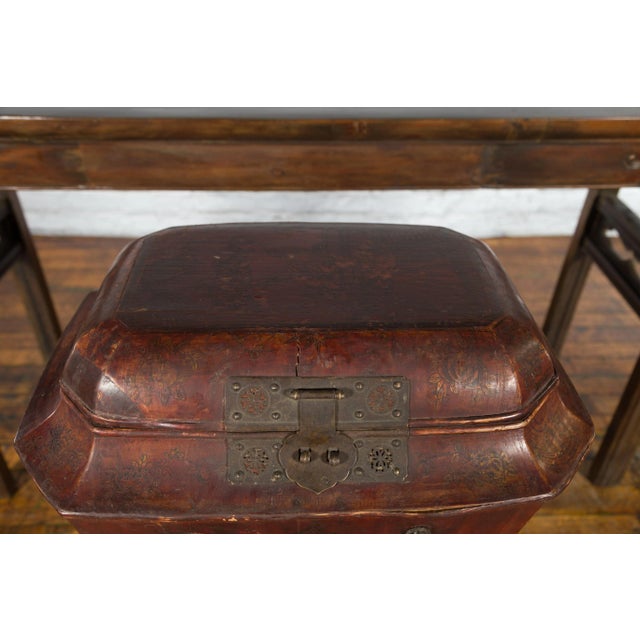 Chinese Qing Dynasty Red Lacquer & Hand-Painted Décor Wedding Chest For Sale - Image 12 of 13