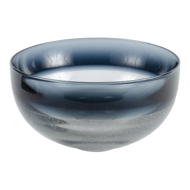 1960s Scandinavian Modern Blue-Tinted Art Glass Decorative Bowl by Timo Sarpaneva, Finland For Sale