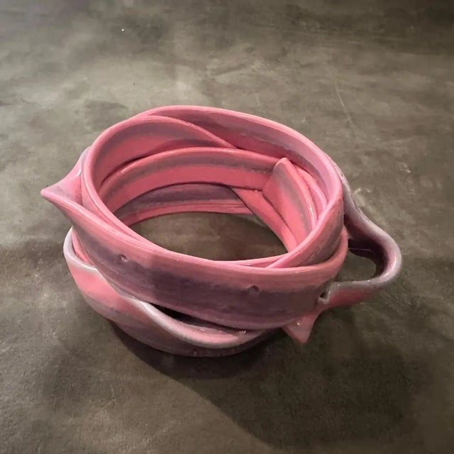 A Vintage 2016 Pink Rubber Bangle Bracelet by Gaetano Pesce for Corsi Design For Sale - Image 6 of 9