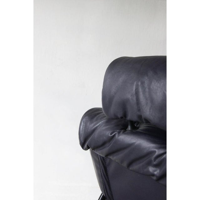 Black Vintage Italian Lounge Chair in Leather For Sale - Image 8 of 15