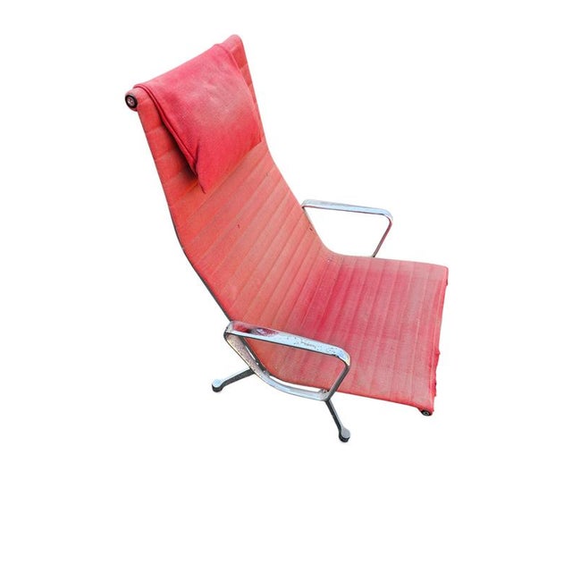 Aluminum 124 Swivel Armchair by Charles & Ray Eames Herman Miller, Set of 2 For Sale - Image 18 of 18