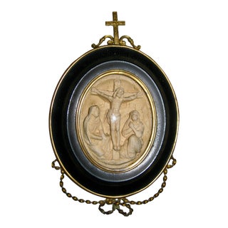Mdi 19th Century Napoleon III Frame Meershaum Bas Relief Representing the Crucifixion For Sale