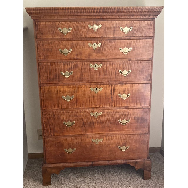 Mid 18th Century Important American Chippendale Figured Maple Tall Chest-of-Drawers Rhode Island, United States 1760-1780 For Sale - Image 5 of 8