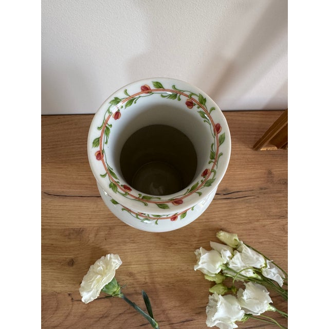 Vintage German Bird-Shaped Vase in Ceramic, in Very Good conditions. Designed 1950 to 1959