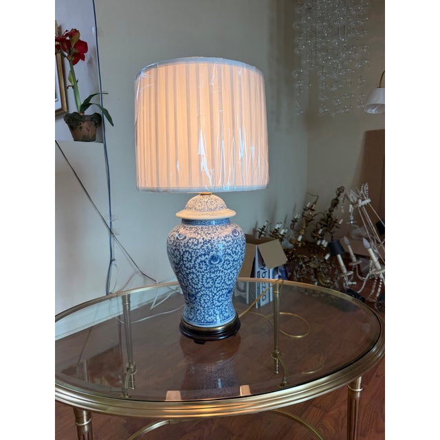 Late 20th Century Blue & White Ceramic Ginger Jar Table Lamp For Sale - Image 4 of 4
