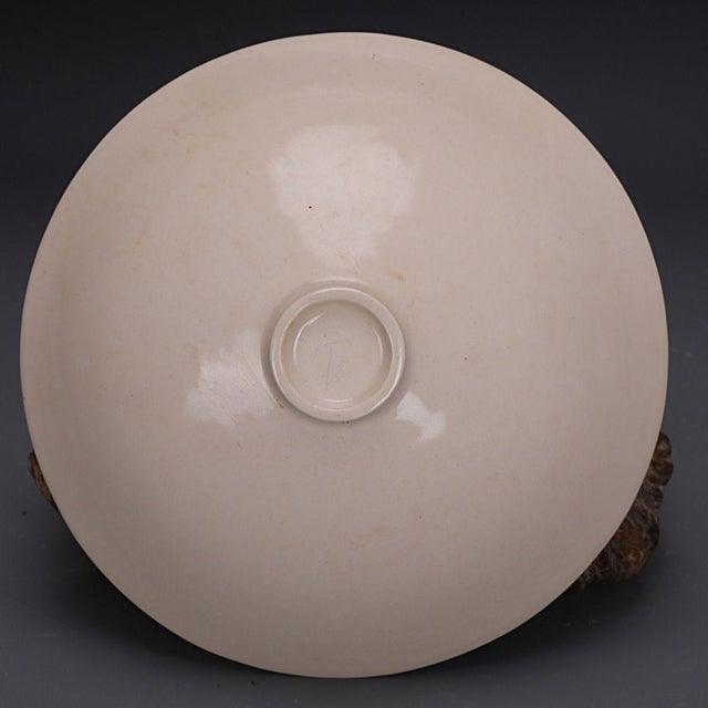 Asian 1960s Incised Pale Glazed Bowl With Peony Motif For Sale - Image 3 of 6