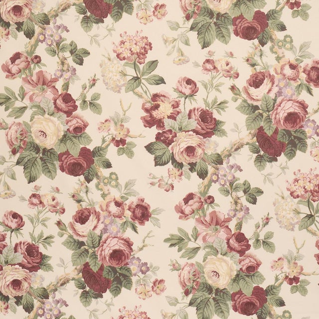 Lush rose blossoms are the hallmark of Nancy Floral, a crisp glazed cotton floral printed in France. This exuberant...