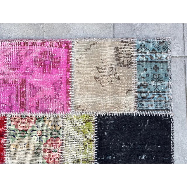 Mid 20th Century Oushak Anatolian Runner For Sale - Image 6 of 10