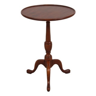 Henkel Harris Cherry Queen Anne Pedestal Table For Sale