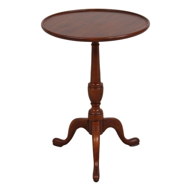 Henkel Harris Cherry Queen Anne Pedestal Table For Sale