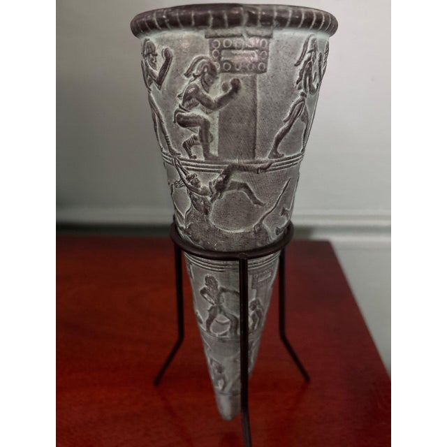 Silver Vintage Minoan Boxer Rhyton Replica – Ancient Greek Drinking Horn Vessel With Stand For Sale - Image 8 of 9