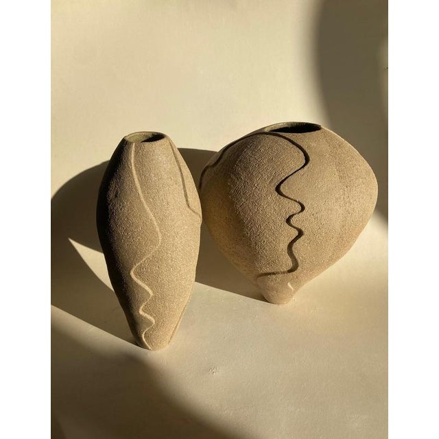Les Dunes Sculptural Small Vase in Glazed Stoneware by Thalia Dalecky For Sale - Image 9 of 11