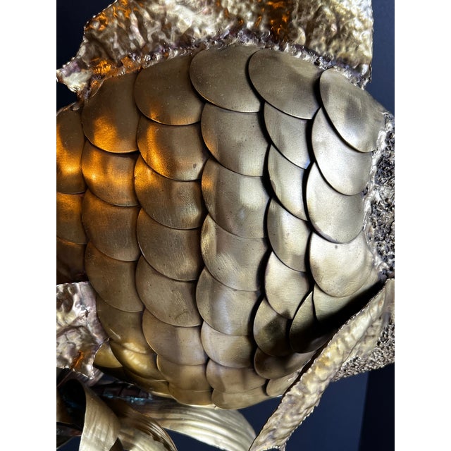 Metal Large Vintage C1970s Brutalist Illuminated Brass Gold Fish Sculpture Attributed to Henri Fernandez For Sale - Image 7 of 12